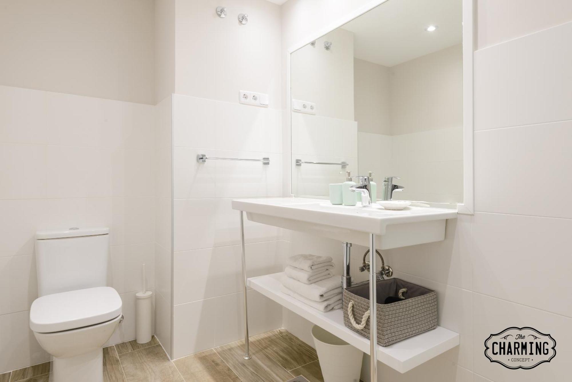 Charming Eurobuilding 2 Terrace Exclusive - Plaza De Parking Apartment Madrid Exterior photo